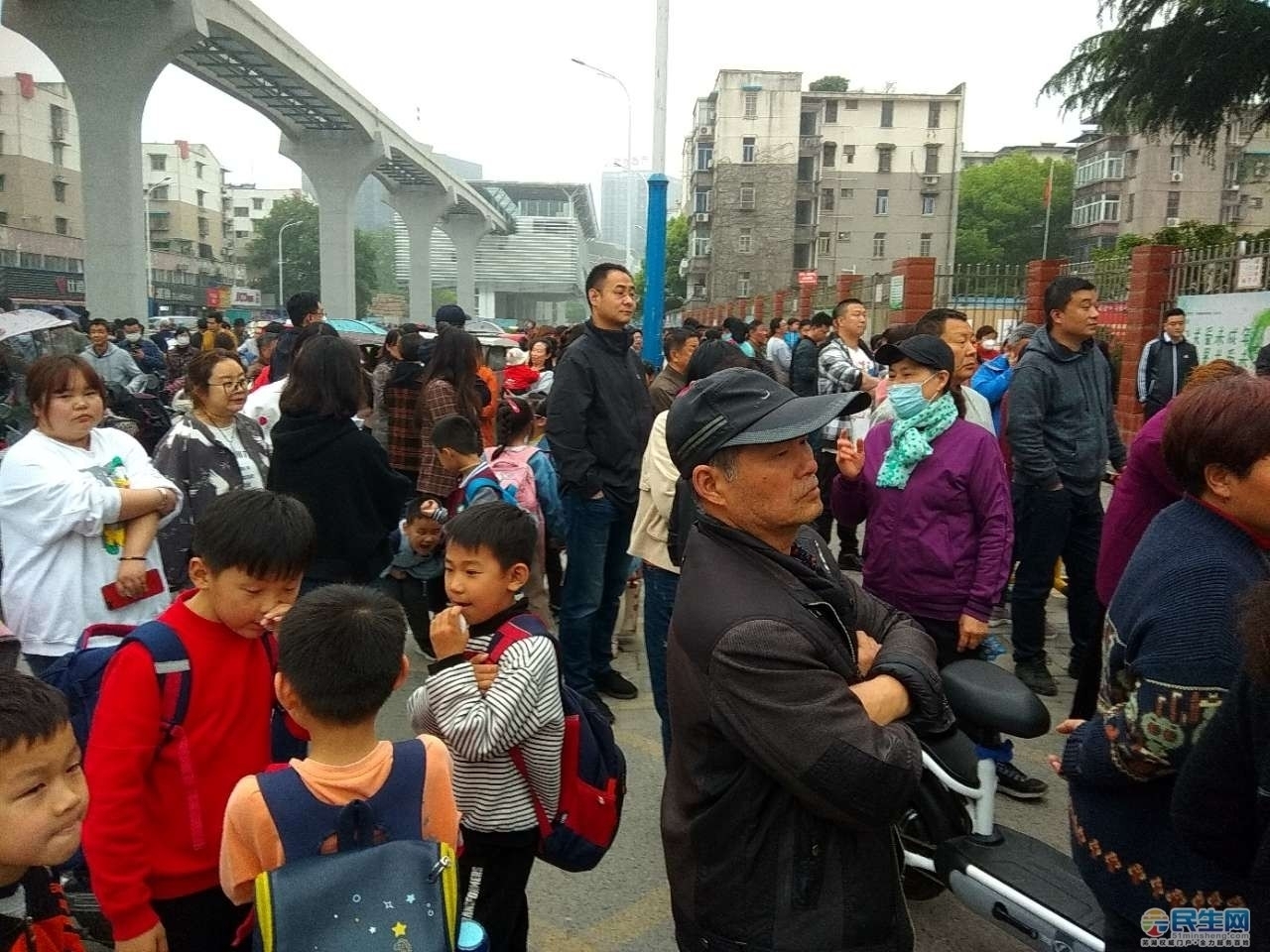 学校不接收疫情地区学生(疫情期间学校不给学生回家)-第2张图片