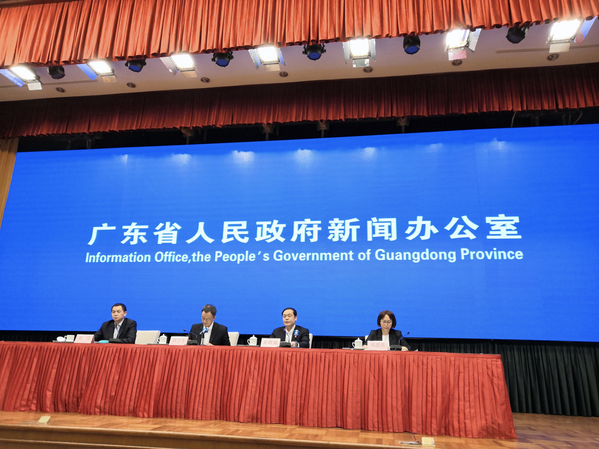 疫情地区不能出省吗今天(疫情让不让出省)-第2张图片