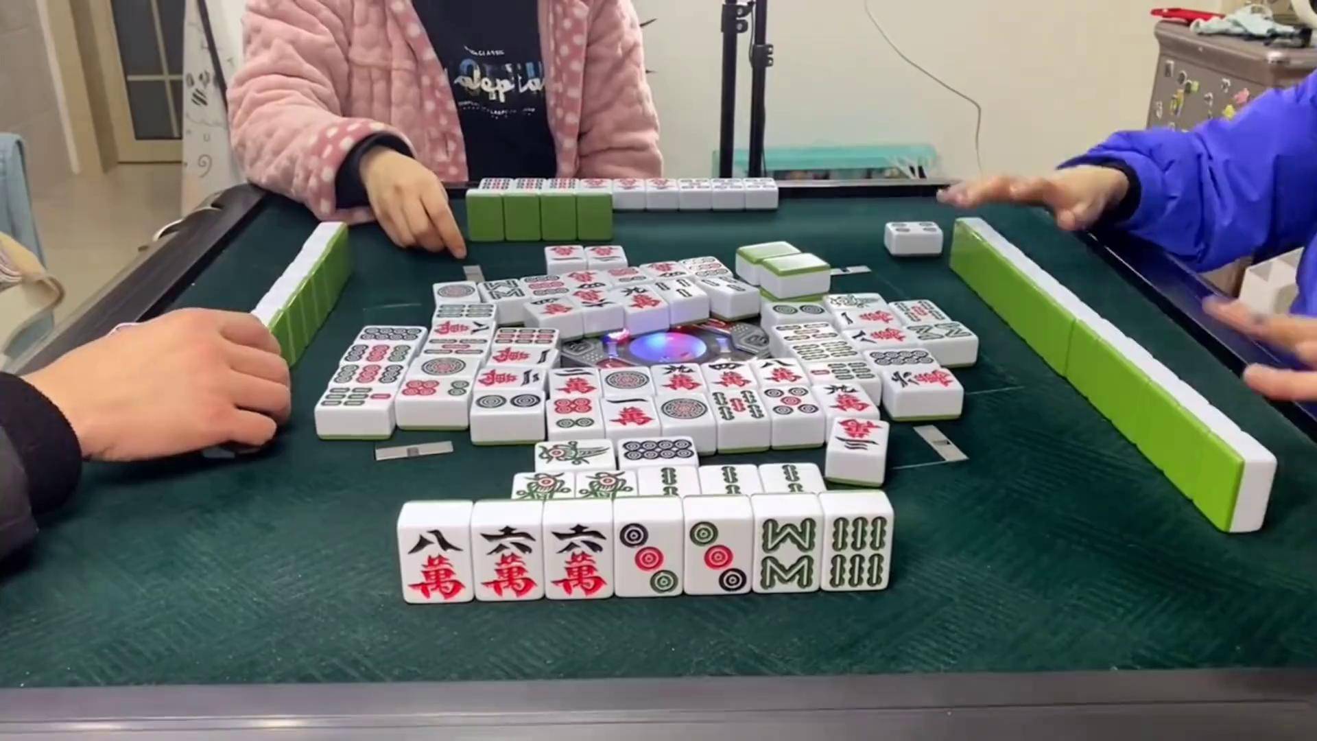 3分钟学会“贵州捉鸡麻将外卦神器下载安装”开挂(透视)辅助教程-第2张图片