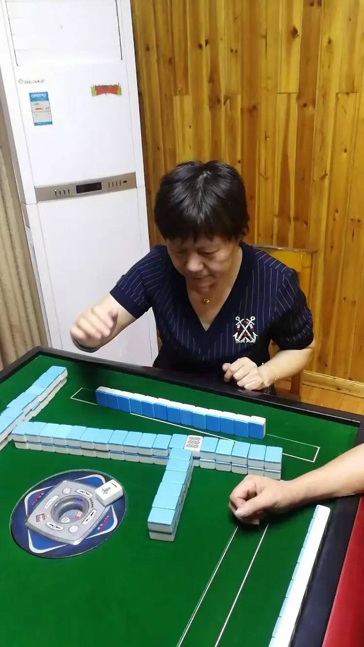 专家分析“朋友安徽麻将怎么开挂”开挂(透视)辅助教程-第2张图片