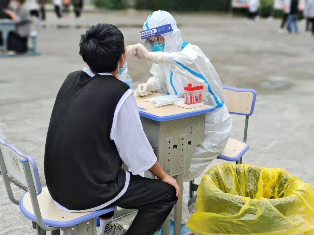 【有疫情地区学校封闭吗,有疫情学校还上课吗?】-第3张图片