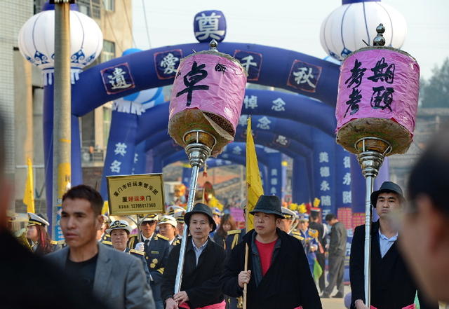 专家分析“闽南新亲友到底有挂吗”开挂详细教程-第3张图片