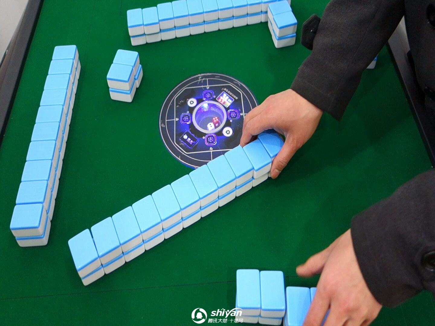 专家分析“哈灵麻将必赢神器”附开挂脚本详细教程-知乎-第1张图片